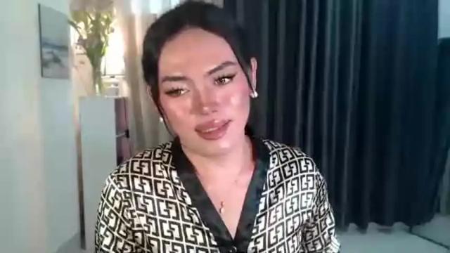 Image 6 of cris_slut08 Stream on Chaturbate on 2 months ago