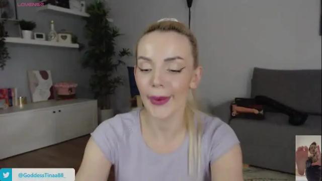 Image 7 of cris_tinne Stream on Chaturbate on 5 months ago