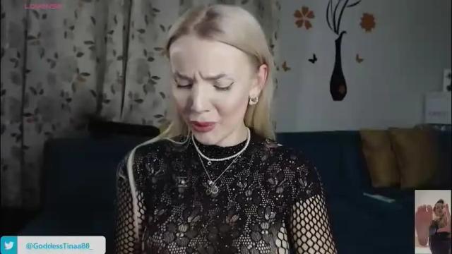 Image 8 of cris_tinne Stream on Chaturbate on 1 month ago