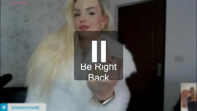 Image 3 of cris_tinne Stream on Chaturbate on 1 month ago