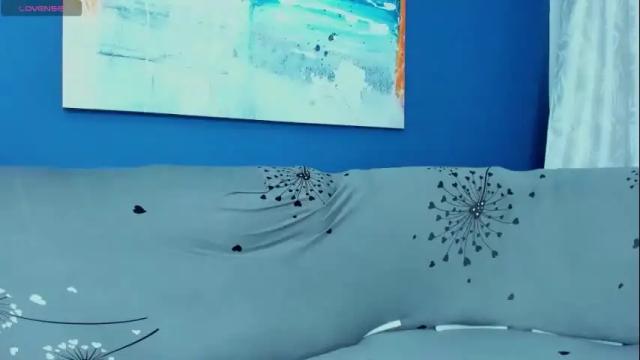 Image 8 of crisevanz18 Stream on Chaturbate on 24 days ago