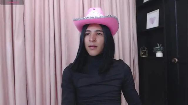 Image 8 of crisevanz18 Stream on Chaturbate on 8 days ago