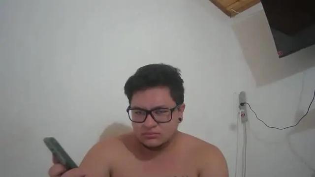 Image 4 of criss_012 Stream on Chaturbate on 13 months ago