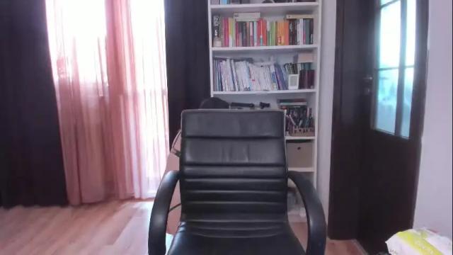 Image 7 of crissnight Stream on Chaturbate on 1 month ago