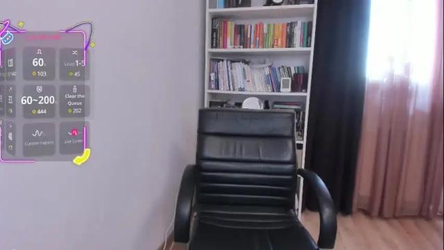 Image 4 of crissnight Stream on Chaturbate on 19 days ago