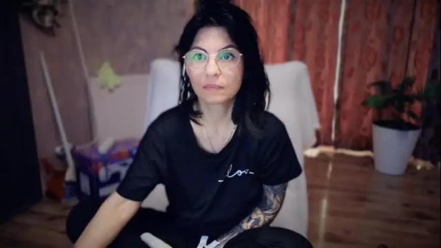 Thumbnail 2, crissy_love's Stream at Chaturbate, 1 month ago