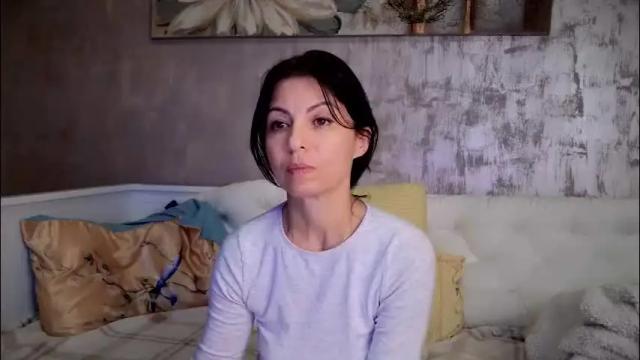 Image 2 of crissy_love Stream on Chaturbate on 1 month ago