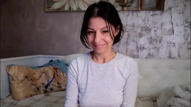 Image 6 of crissy_love Stream on Chaturbate on 1 month ago