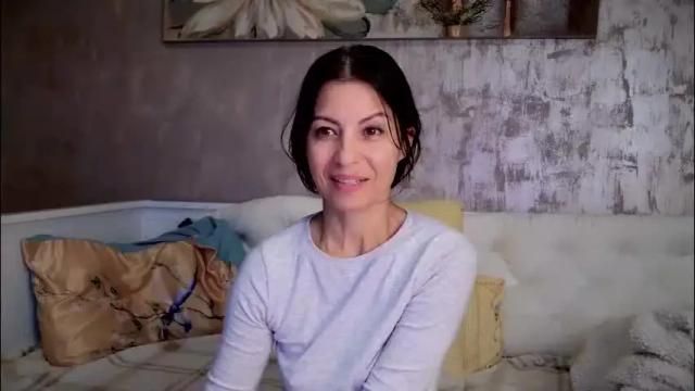 Image 7 of crissy_love Stream on Chaturbate on 1 month ago