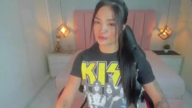 Image 3 of cristadavies Stream on Chaturbate on 17 months ago