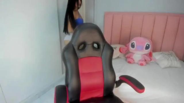 Image 10 of cristadavies Stream on Chaturbate on 16 months ago