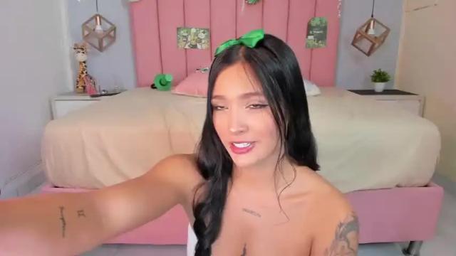 Image 7 of cristadavies Stream on Chaturbate on 15 months ago