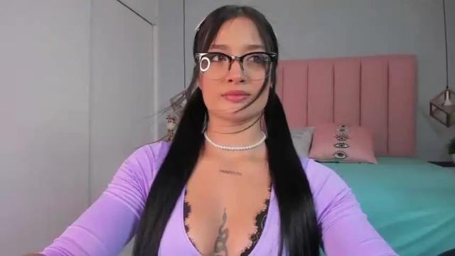 Image 7 of cristadavies Stream on Chaturbate on 14 months ago
