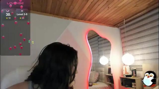 Image 10 of cristal__hot_1 Stream on Chaturbate on 1 month ago