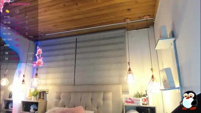 Image 3 of cristal__hot_1 Stream on Chaturbate on 1 month ago