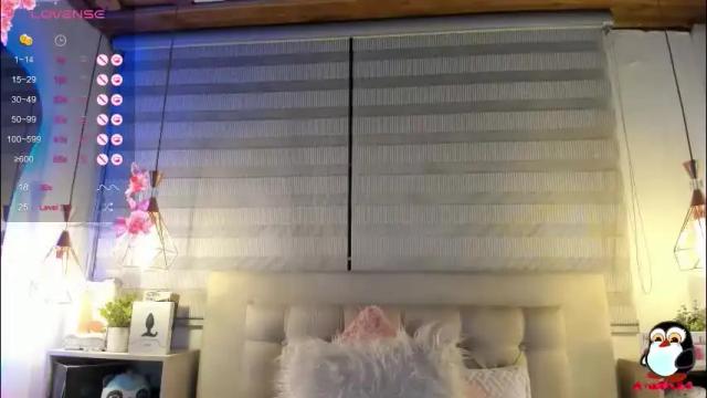 Image 10 of cristal__hot_1 Stream on Chaturbate on 1 month ago