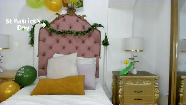 Image 4 of cristal__rouse Stream on Chaturbate on 22 months ago