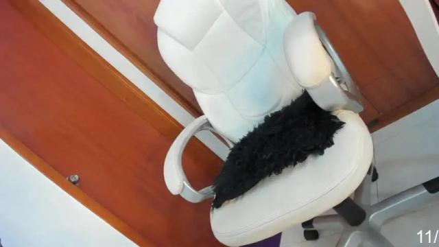 Image 7 of cristal_antonella Stream on Chaturbate on 15 months ago