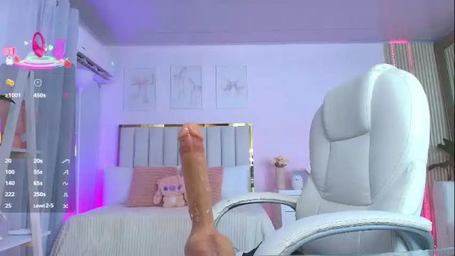 Image 11 of cristal_bunny Stream on Chaturbate on 1 month ago