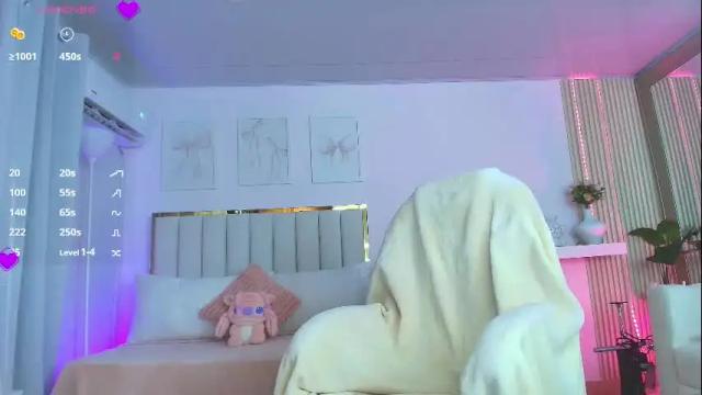 Image 3 of cristal_bunny Stream on Chaturbate on 8 days ago