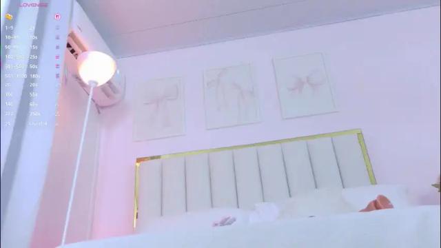 Image 8 of cristal_bunny Stream on Chaturbate on 25 days ago