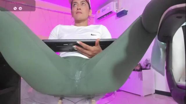 Image 6 of cristal_crossfit Stream on Chaturbate on 1 month ago
