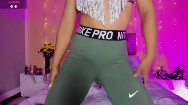Image 6 of cristal_crossfit Stream on Chaturbate on 28 days ago