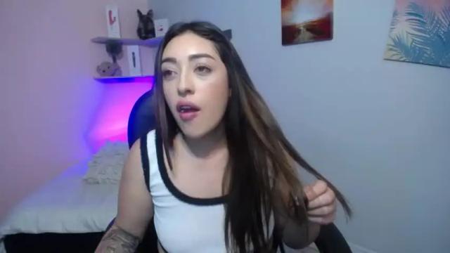 Image 6 of cristal_fooxy Stream on Chaturbate on 12 months ago