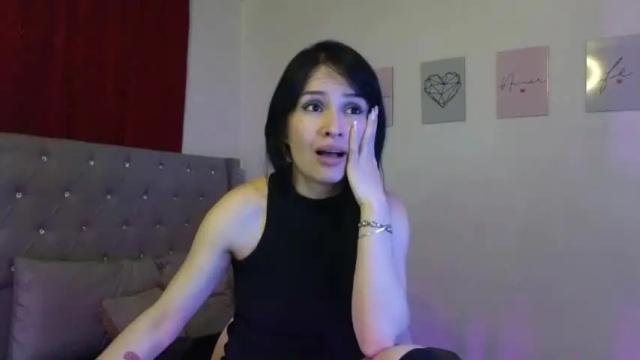 Image 8 of cristal_hilton_10 Stream on Chaturbate on 10 months ago