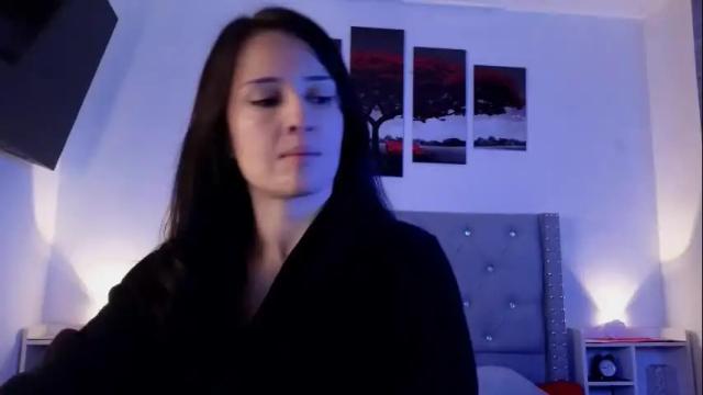 Image 7 of cristal_hilton_10 Stream on Chaturbate on 2 months ago