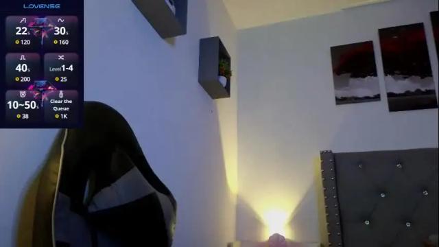 Image 11 of cristal_hilton_10 Stream on Chaturbate on 2 months ago