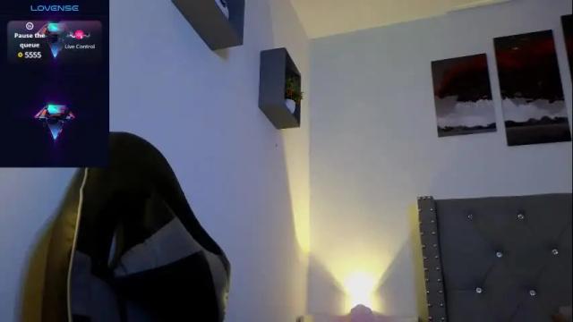 Image 12 of cristal_hilton_10 Stream on Chaturbate on 2 months ago