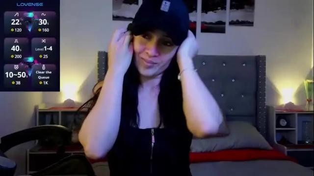 Image 4 of cristal_hilton_10 Stream on Chaturbate on 2 months ago