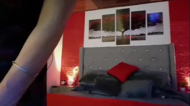 Image 11 of cristal_hilton_10 Stream on Chaturbate on 9 days ago