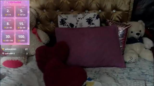 Image 11 of cristal_hot199037 Stream on Chaturbate on 22 days ago