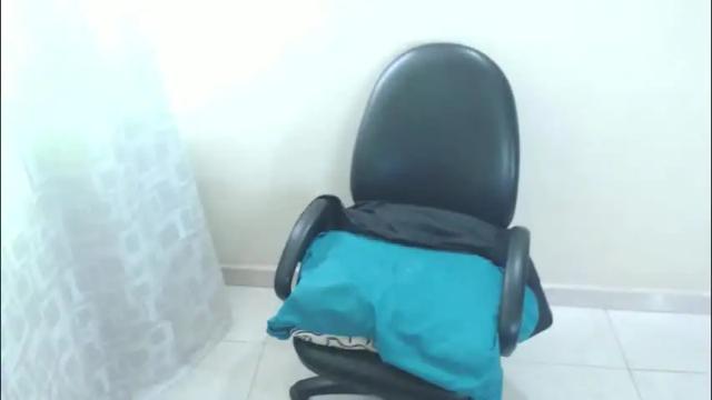 Image 2 of cristal_jayan Stream on Chaturbate on 2 months ago