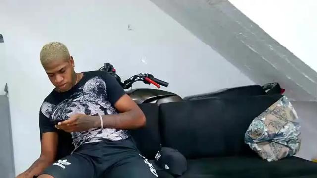 Thumbnail 3, cristal_kellerr's Stream at Chaturbate, 18 months ago