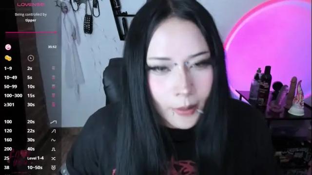 Image 4 of cristal_kosh Stream on Chaturbate on 1 month ago