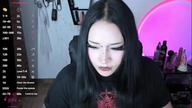 Image 6 of cristal_kosh Stream on Chaturbate on 1 month ago