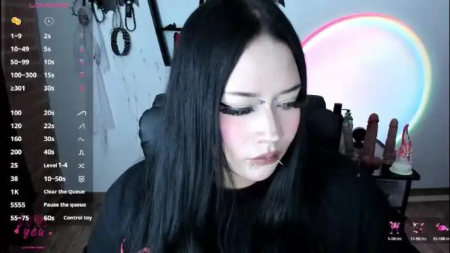Image 2 of cristal_kosh Stream on Chaturbate on 1 month ago