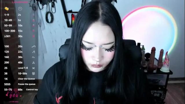 Image 3 of cristal_kosh Stream on Chaturbate on 1 month ago