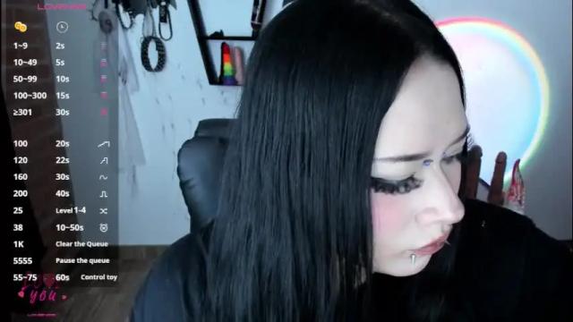 Image 4 of cristal_kosh Stream on Chaturbate on 1 month ago