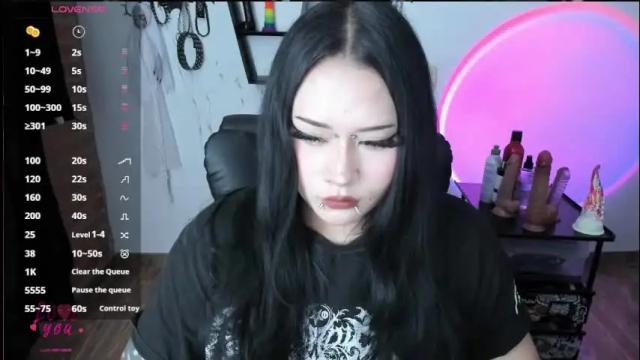 Image 4 of cristal_kosh Stream on Chaturbate on 1 month ago