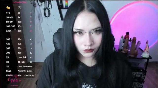 Image 8 of cristal_kosh Stream on Chaturbate on 1 month ago