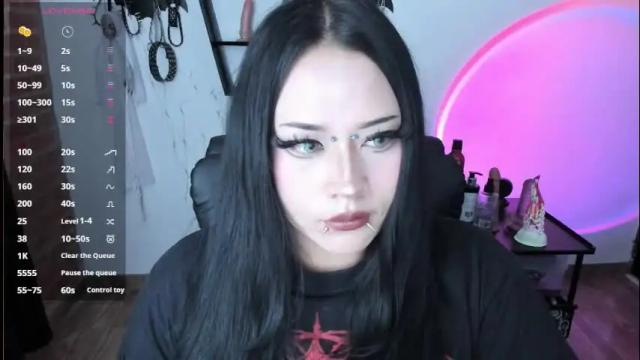 Image 12 of cristal_kosh Stream on Chaturbate on 1 month ago