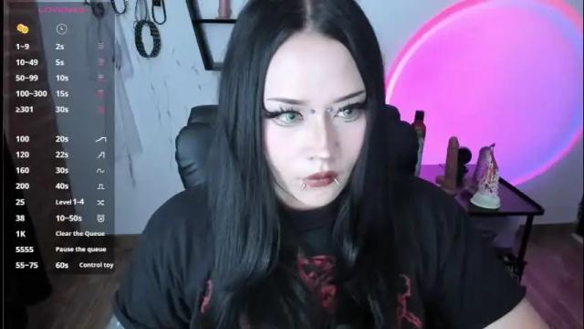 Image 8 of cristal_kosh Stream on Chaturbate on 1 month ago