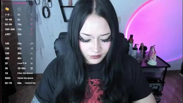 Thumbnail 3, cristal_kosh's Stream at Chaturbate, 1 month ago