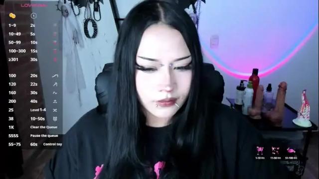 Image 10 of cristal_kosh Stream on Chaturbate on 1 month ago