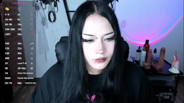 Image 12 of cristal_kosh Stream on Chaturbate on 1 month ago
