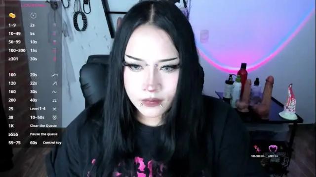 Image 8 of cristal_kosh Stream on Chaturbate on 1 month ago